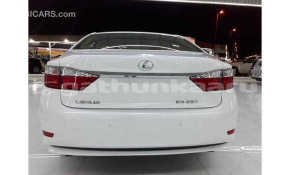 Buy Import Lexus ES White Car in Import - Dubai in Baa Buy Import Lexus ES White Car in Import - Dubai in Baa