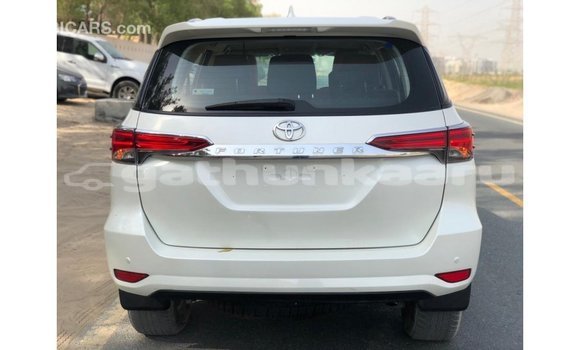 Buy Import Toyota Fortuner White Car in Import - Dubai in Baa Buy Import Toyota Fortuner White Car in Import - Dubai in Baa