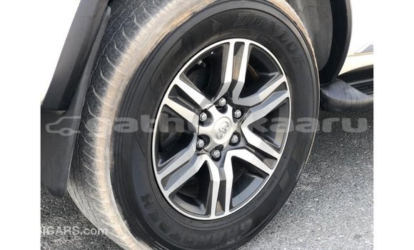 Buy Import Toyota Fortuner White Car in Import - Dubai in Baa Buy Import Toyota Fortuner White Car in Import - Dubai in Baa