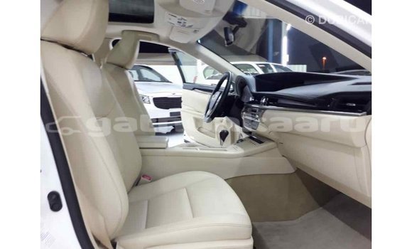 Buy Import Lexus ES White Car in Import - Dubai in Baa Buy Import Lexus ES White Car in Import - Dubai in Baa