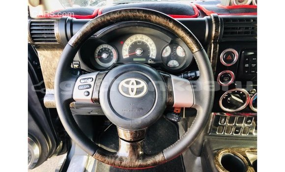 Buy Import Toyota FJ Cruiser Black Car in Import - Dubai in Baa Buy Import Toyota FJ Cruiser Black Car in Import - Dubai in Baa