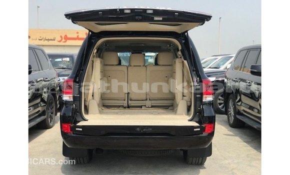 Buy Import Toyota Land Cruiser Black Car in Import - Dubai in Baa Buy Import Toyota Land Cruiser Black Car in Import - Dubai in Baa