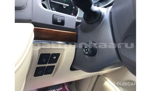 Buy Import Toyota Land Cruiser White Car in Import - Dubai in Baa Buy Import Toyota Land Cruiser White Car in Import - Dubai in Baa