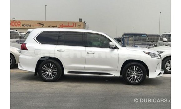 Buy Import Lexus LX White Car in Import - Dubai in Baa Buy Import Lexus LX White Car in Import - Dubai in Baa