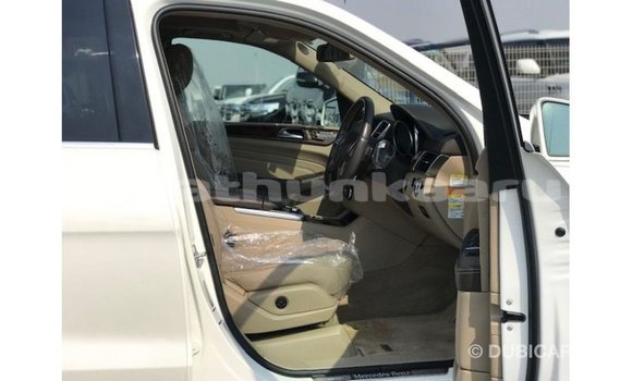 Buy Import Mercedes-Benz 190 White Car in Import - Dubai in Baa Buy Import Mercedes-Benz 190 White Car in Import - Dubai in Baa