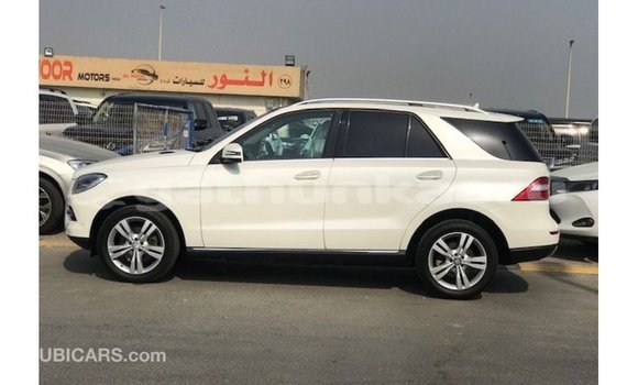 Buy Import Mercedes-Benz 190 White Car in Import - Dubai in Baa Buy Import Mercedes-Benz 190 White Car in Import - Dubai in Baa