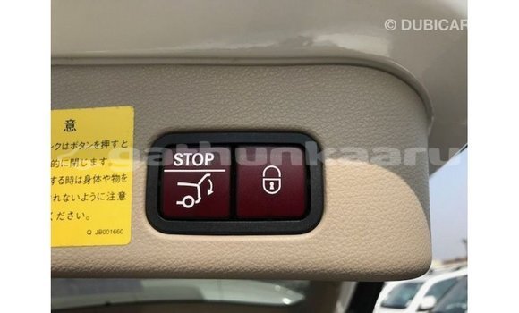 Buy Import Mercedes-Benz 190 White Car in Import - Dubai in Baa Buy Import Mercedes-Benz 190 White Car in Import - Dubai in Baa