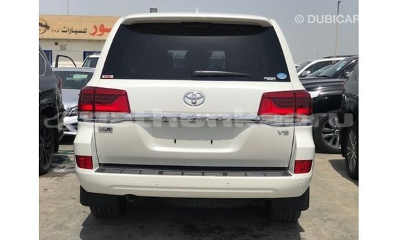 Buy Import Toyota Land Cruiser White Car in Import - Dubai in Baa Buy Import Toyota Land Cruiser White Car in Import - Dubai in Baa
