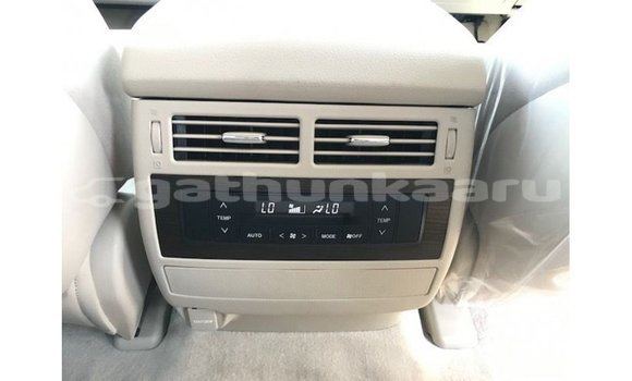 Buy Import Toyota Land Cruiser White Car in Import - Dubai in Baa Buy Import Toyota Land Cruiser White Car in Import - Dubai in Baa