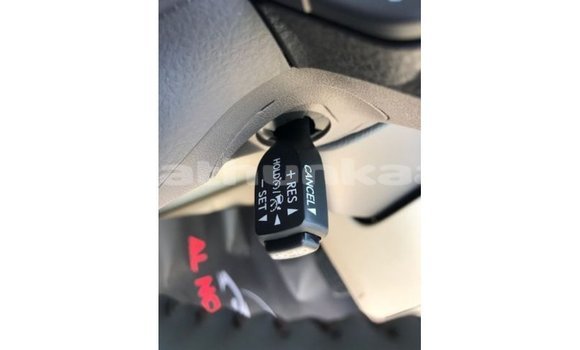 Buy Import Toyota Land Cruiser White Car in Import - Dubai in Baa Buy Import Toyota Land Cruiser White Car in Import - Dubai in Baa