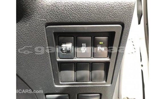 Buy Import Toyota Fortuner White Car in Import - Dubai in Baa Buy Import Toyota Fortuner White Car in Import - Dubai in Baa