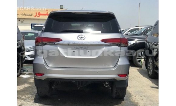 Buy Import Toyota Fortuner Other Car in Import - Dubai in Baa Buy Import Toyota Fortuner Other Car in Import - Dubai in Baa