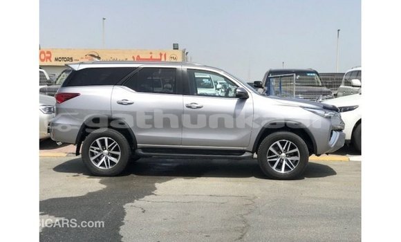 Buy Import Toyota Fortuner Other Car in Import - Dubai in Baa Buy Import Toyota Fortuner Other Car in Import - Dubai in Baa