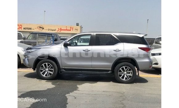 Buy Import Toyota Fortuner Other Car in Import - Dubai in Baa Buy Import Toyota Fortuner Other Car in Import - Dubai in Baa
