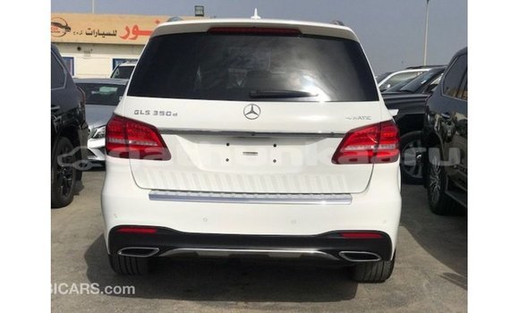 Buy Import Mercedes-Benz 190 White Car in Import - Dubai in Baa Buy Import Mercedes-Benz 190 White Car in Import - Dubai in Baa