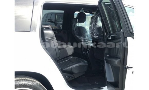 Buy Import Mercedes-Benz 190 White Car in Import - Dubai in Baa Buy Import Mercedes-Benz 190 White Car in Import - Dubai in Baa