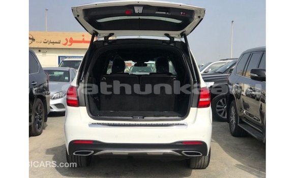 Buy Import Mercedes-Benz 190 White Car in Import - Dubai in Baa Buy Import Mercedes-Benz 190 White Car in Import - Dubai in Baa