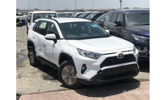 Buy Import Toyota 4Runner White Car in Import - Dubai in Baa Buy Import Toyota 4Runner White Car in Import - Dubai in Baa