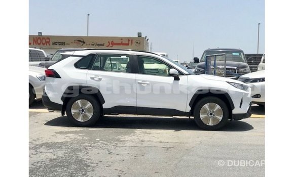 Buy Import Toyota 4Runner White Car in Import - Dubai in Baa Buy Import Toyota 4Runner White Car in Import - Dubai in Baa