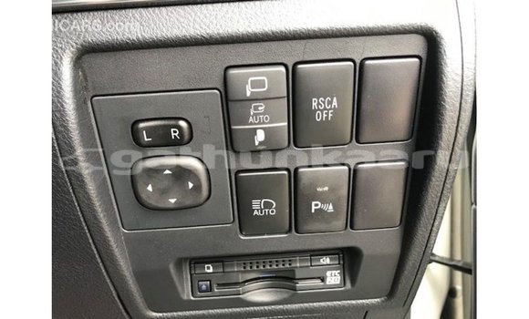 Buy Import Toyota Land Cruiser White Car in Import - Dubai in Baa Buy Import Toyota Land Cruiser White Car in Import - Dubai in Baa