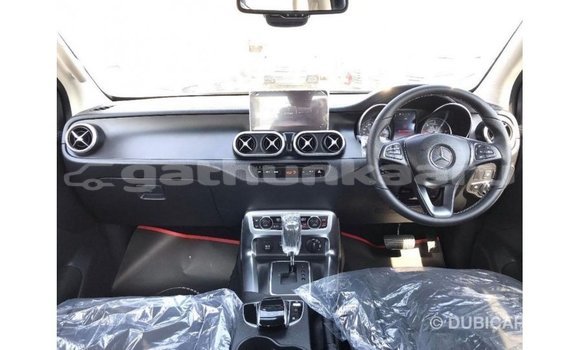 Buy Import Mercedes-Benz 250 Black Car in Import - Dubai in Baa Buy Import Mercedes-Benz 250 Black Car in Import - Dubai in Baa