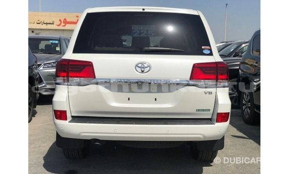 Buy Import Toyota Land Cruiser White Car in Import - Dubai in Baa Buy Import Toyota Land Cruiser White Car in Import - Dubai in Baa