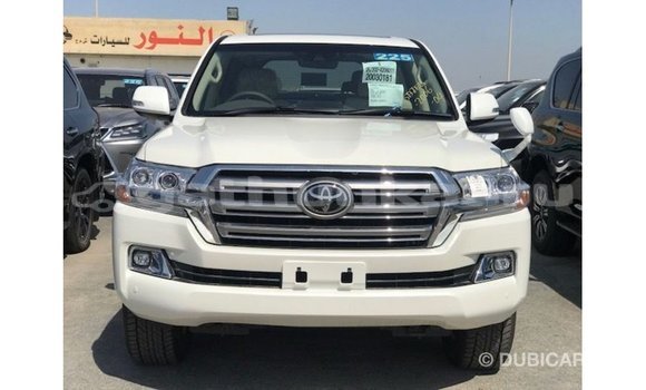 Buy Import Toyota Land Cruiser White Car in Import - Dubai in Baa Buy Import Toyota Land Cruiser White Car in Import - Dubai in Baa