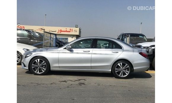 Buy Import Mercedes-Benz 200 Other Car in Import - Dubai in Baa Buy Import Mercedes-Benz 200 Other Car in Import - Dubai in Baa