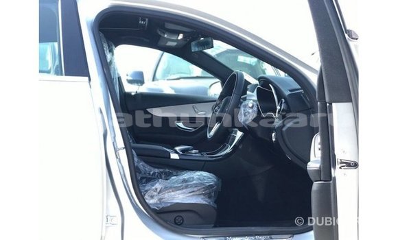 Buy Import Mercedes-Benz 200 Other Car in Import - Dubai in Baa Buy Import Mercedes-Benz 200 Other Car in Import - Dubai in Baa