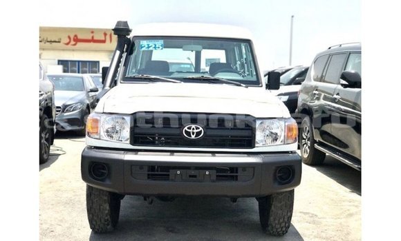 Buy Import Toyota Land Cruiser White Car in Import - Dubai in Baa Buy Import Toyota Land Cruiser White Car in Import - Dubai in Baa