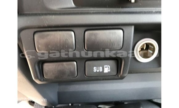 Buy Import Toyota Land Cruiser White Car in Import - Dubai in Baa Buy Import Toyota Land Cruiser White Car in Import - Dubai in Baa