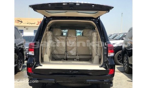 Buy Import Toyota Land Cruiser Black Car in Import - Dubai in Baa Buy Import Toyota Land Cruiser Black Car in Import - Dubai in Baa