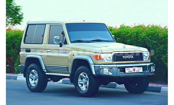 Buy Import Toyota Land Cruiser Beige Car in Import - Dubai in Baa Buy Import Toyota Land Cruiser Beige Car in Import - Dubai in Baa