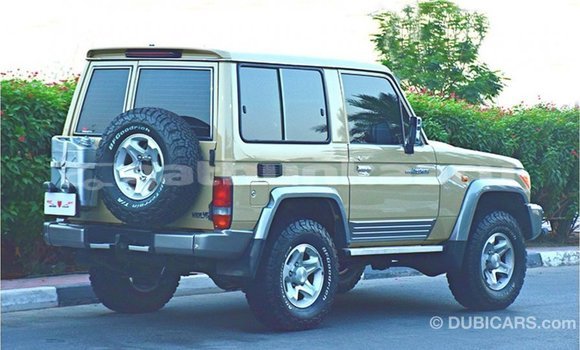 Buy Import Toyota Land Cruiser Beige Car in Import - Dubai in Baa Buy Import Toyota Land Cruiser Beige Car in Import - Dubai in Baa