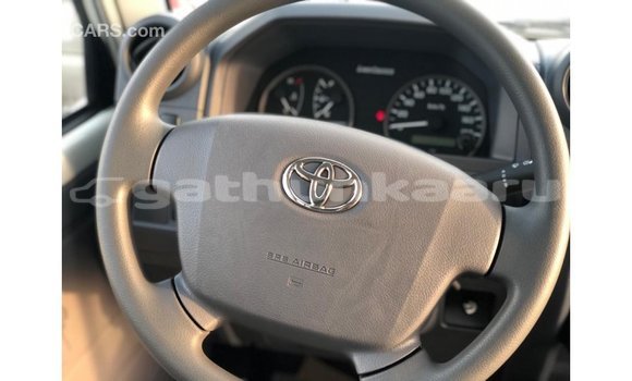 Buy Import Toyota Land Cruiser White Car in Import - Dubai in Baa Buy Import Toyota Land Cruiser White Car in Import - Dubai in Baa