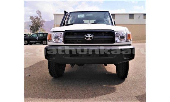 Buy Import Toyota Land Cruiser White Car in Import - Dubai in Baa Buy Import Toyota Land Cruiser White Car in Import - Dubai in Baa