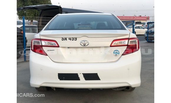 Buy Import Toyota Camry White Car in Import - Dubai in Baa Buy Import Toyota Camry White Car in Import - Dubai in Baa