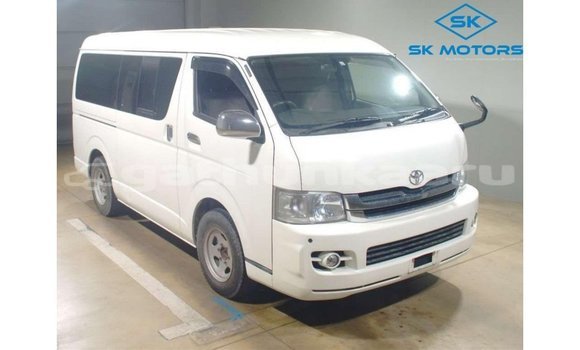 Buy Import Toyota Hiace White Car in Import - Dubai in Baa