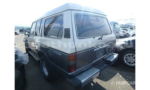 Buy Import Toyota Land Cruiser Other Car in Import - Dubai in Baa Buy Import Toyota Land Cruiser Other Car in Import - Dubai in Baa