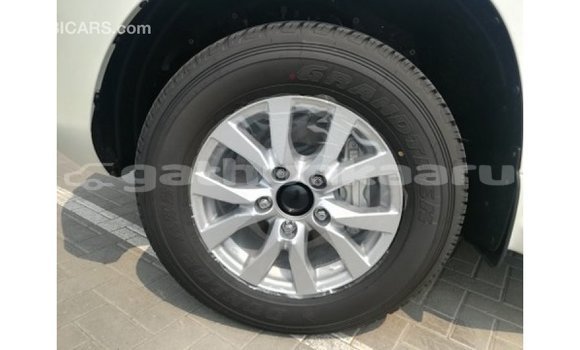 Buy Import Toyota Land Cruiser White Car in Import - Dubai in Baa Buy Import Toyota Land Cruiser White Car in Import - Dubai in Baa