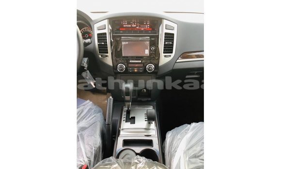 Buy Import Mitsubishi Pajero Black Car in Import - Dubai in Baa Buy Import Mitsubishi Pajero Black Car in Import - Dubai in Baa