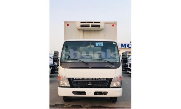 Buy Import Mitsubishi Carisma White Car in Import - Dubai in Baa Buy Import Mitsubishi Carisma White Car in Import - Dubai in Baa