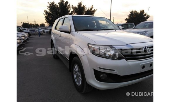 Buy Import Toyota Fortuner White Car in Import - Dubai in Baa Buy Import Toyota Fortuner White Car in Import - Dubai in Baa