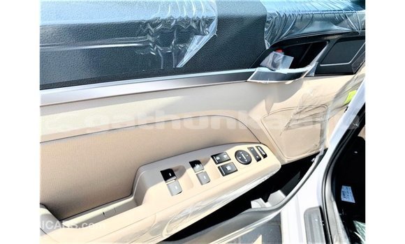 Buy Import Hyundai Elantra White Car in Import - Dubai in Baa Buy Import Hyundai Elantra White Car in Import - Dubai in Baa