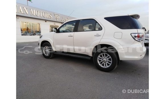 Buy Import Toyota Fortuner White Car in Import - Dubai in Baa Buy Import Toyota Fortuner White Car in Import - Dubai in Baa