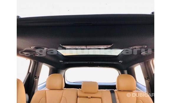 Buy Import Kia Carens White Car in Import - Dubai in Baa Buy Import Kia Carens White Car in Import - Dubai in Baa