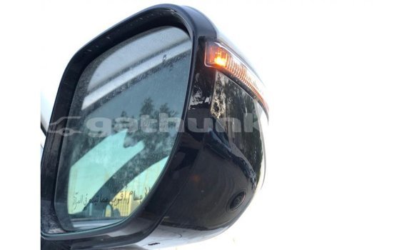 Buy Import Kia Carens White Car in Import - Dubai in Baa Buy Import Kia Carens White Car in Import - Dubai in Baa