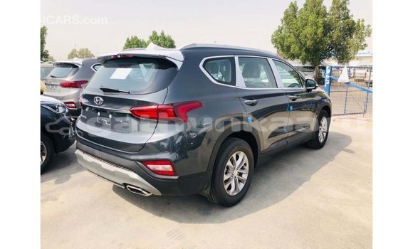 Buy Import Hyundai Santa Fe Green Car in Import - Dubai in Baa Buy Import Hyundai Santa Fe Green Car in Import - Dubai in Baa
