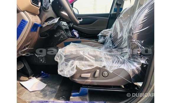 Buy Import Hyundai Santa Fe Green Car in Import - Dubai in Baa Buy Import Hyundai Santa Fe Green Car in Import - Dubai in Baa