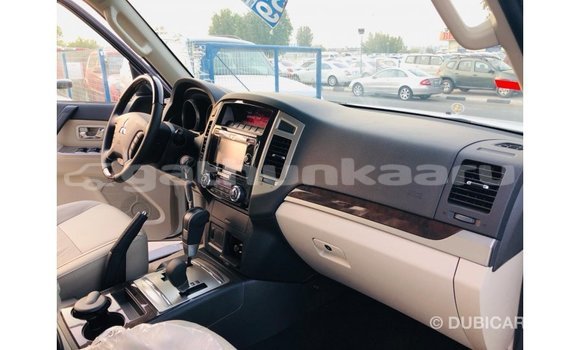 Buy Import Mitsubishi Pajero White Car in Import - Dubai in Baa Buy Import Mitsubishi Pajero White Car in Import - Dubai in Baa
